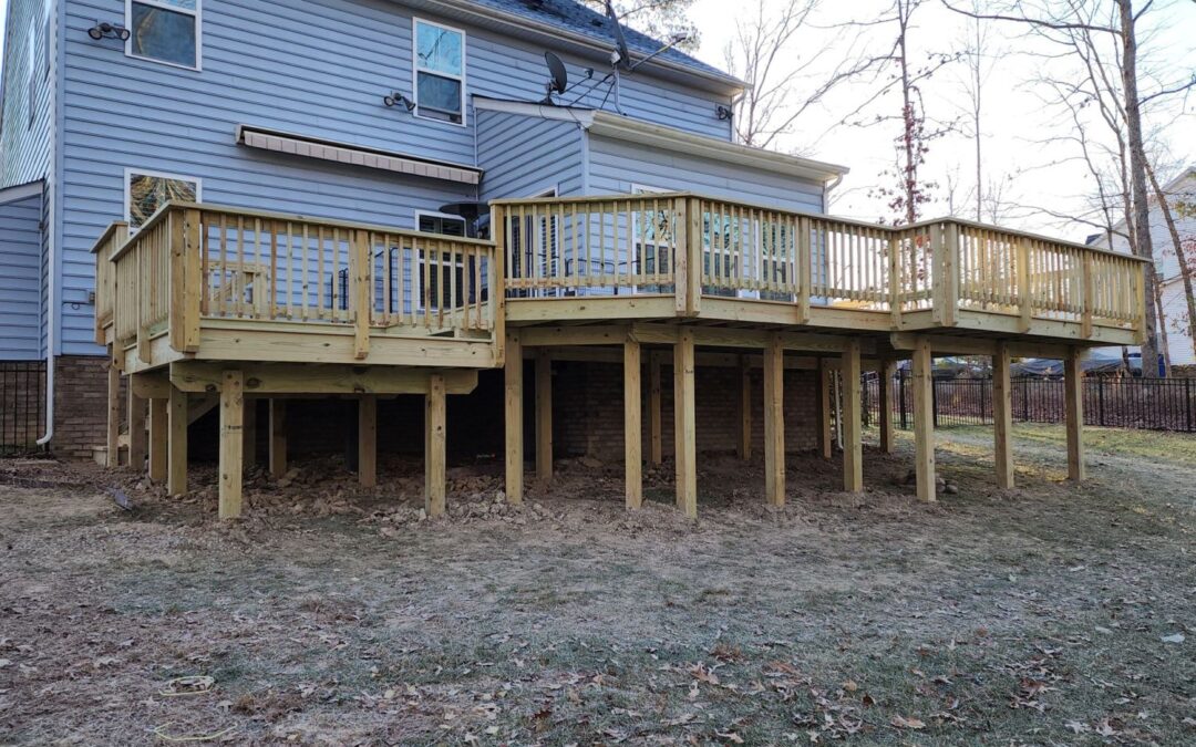 Large Deck with Hot Tub Deck