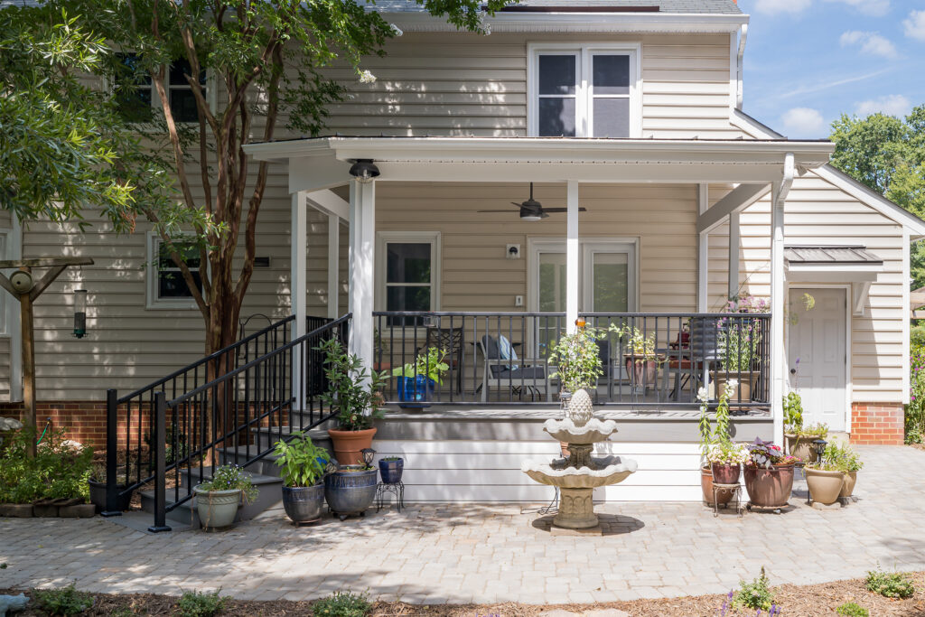 Custom Deck Builders in Richmond, Virginia