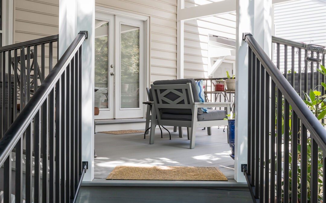 The Best Deck Railing Options for Your Custom Deck